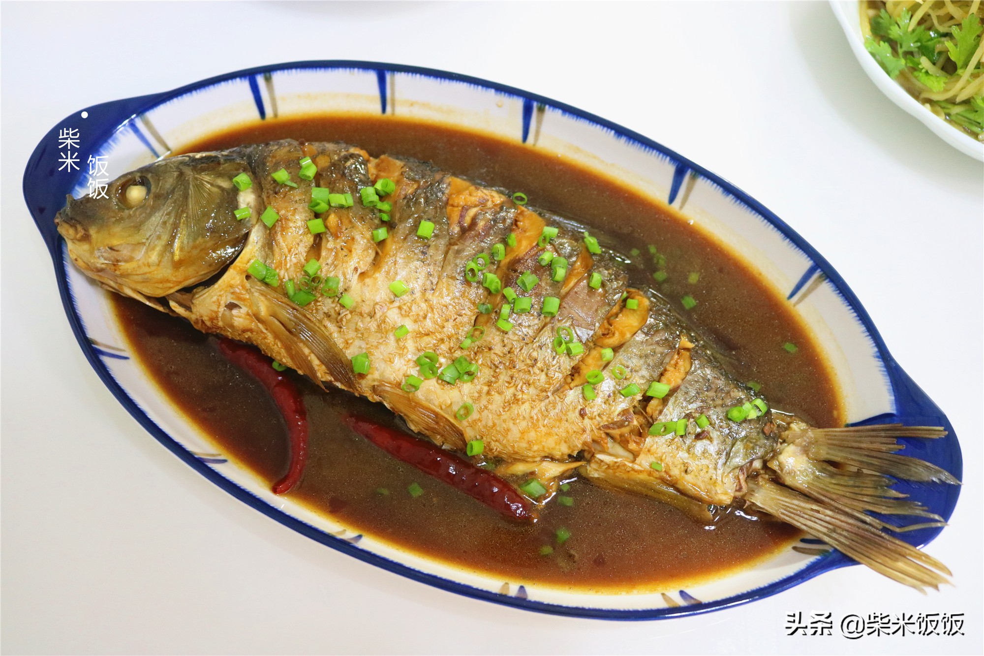 鲤鱼这样做，鱼肉咸鲜入味，一点也不腥，好吃得连汤也不剩