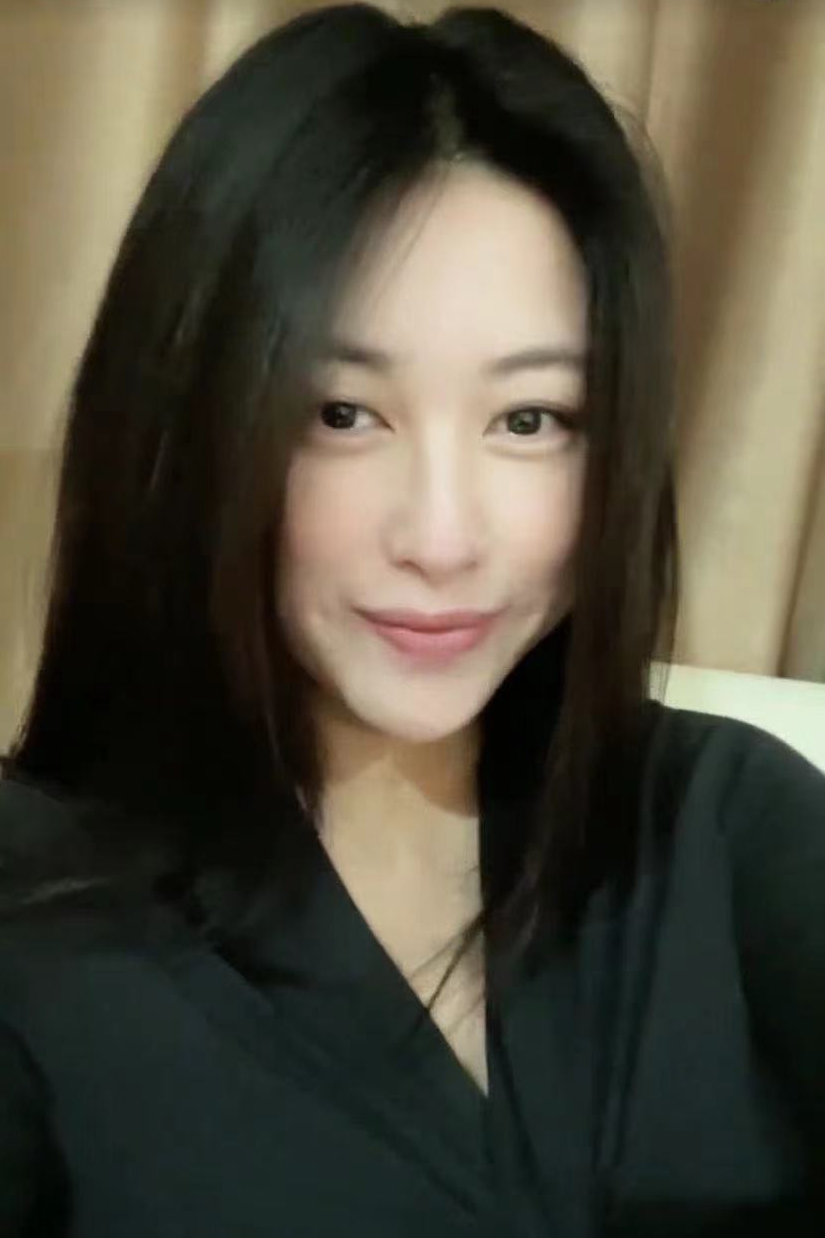 “中国第一美”朱珠产后亮相！忆生产过程，长胖几十斤仍肤白貌美