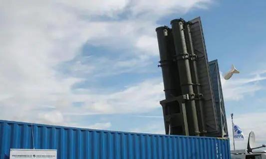 中国又打造一款新武器，巡航导弹藏在集装箱发射，堪称航母杀手
