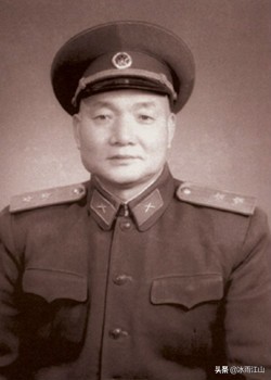 1955年大授衔，中国人民解放军第一次授衔，永载史册