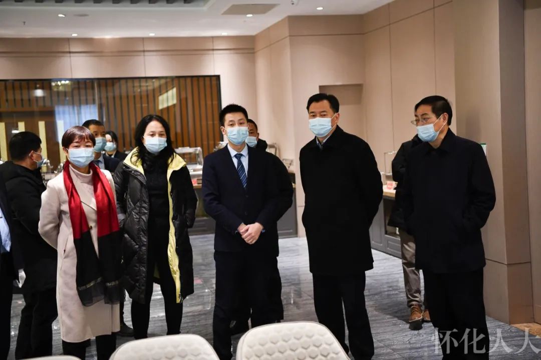 石希欣检查市五届人大五次会议筹备情况时指出不断强化防疫措施精准精细确保各项会务工作顺利进行