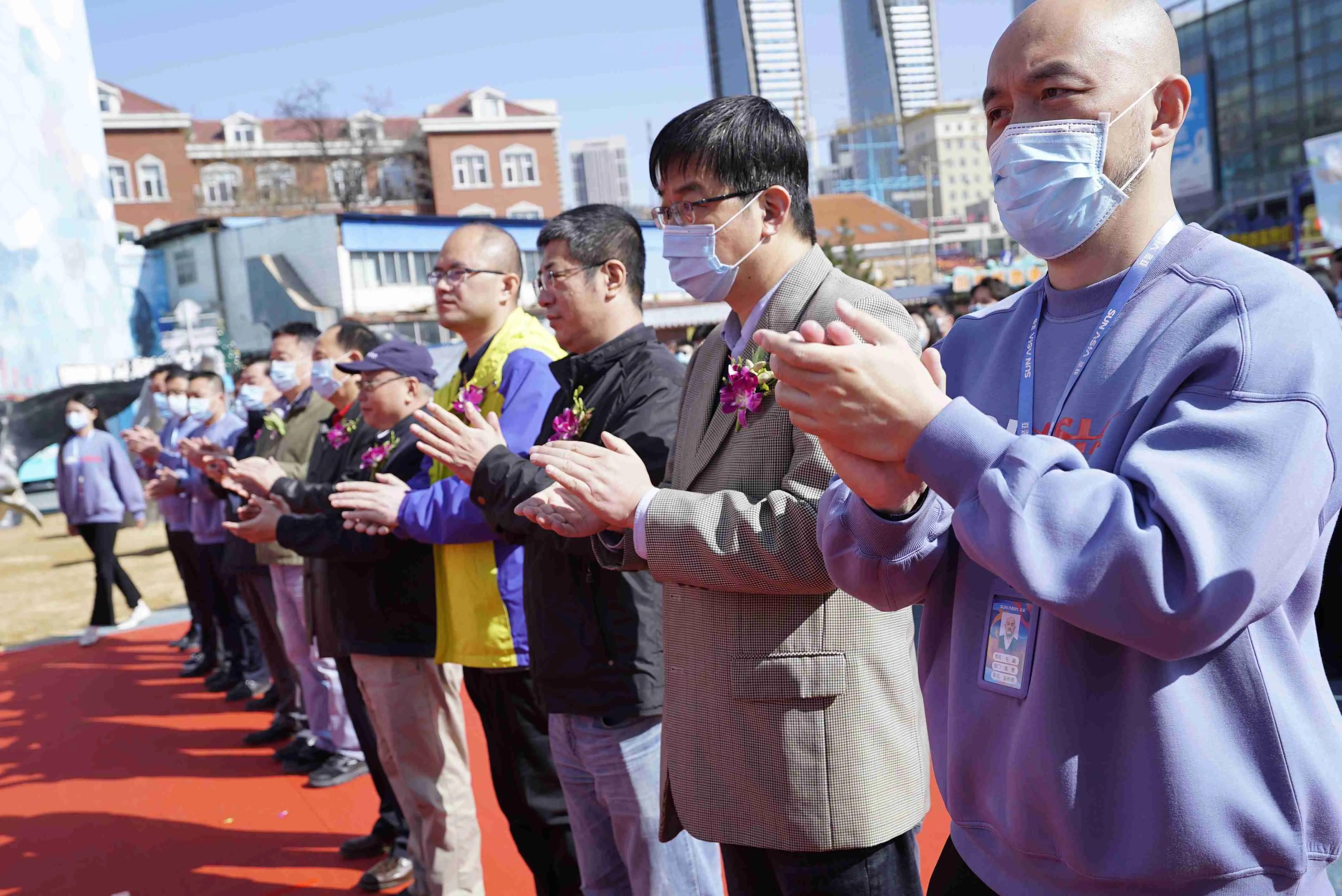 大连圣亚送“海上大熊猫”回家——8只斑海豹今日放归大海