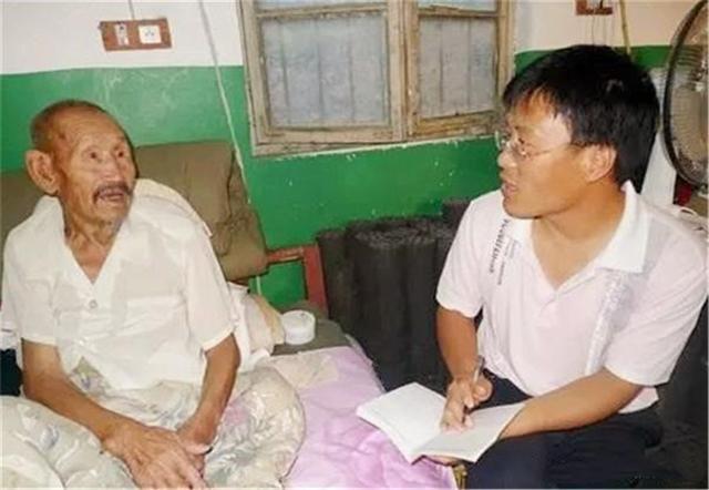 河南9旬老人去世，子女在遗物中翻出一