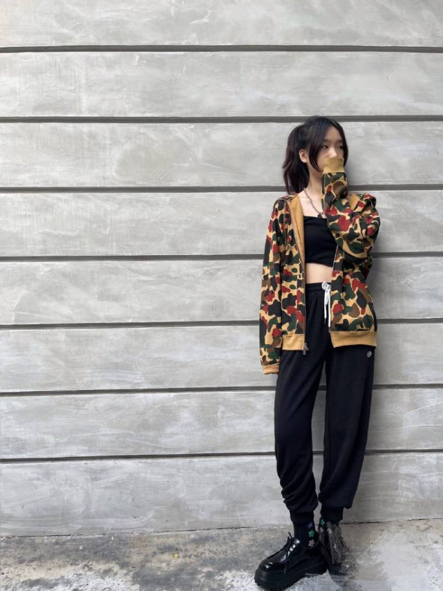 相愛相殺！ 許曦文曬S身材與媽媽比美，小S回嗆：只有下半身拽什麼