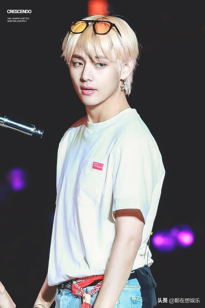 图文 金泰亨v高清靓照 可以做壁纸哦 金泰亨照片高清大图 Www Bagua5 Net