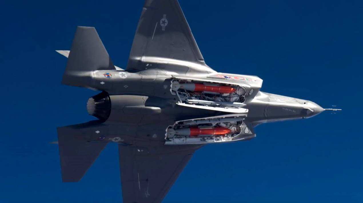 美在亚太做出大动作，大量战斧导弹进驻，18架反