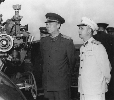 林彪和粟裕，都是大兵團作戰的卓越統帥，誰的戰場表現更為出色