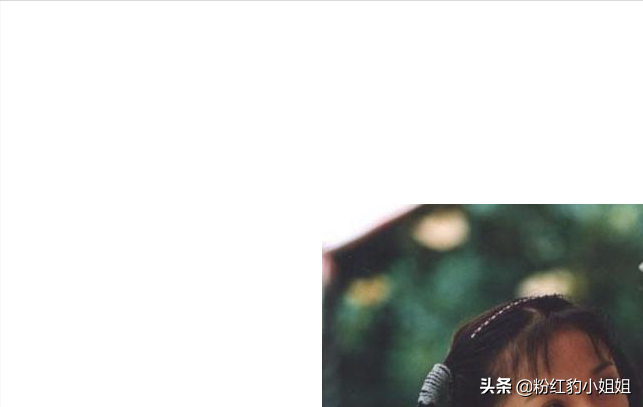 Chen Kun's son is illuminated nearly be full of fashionable feeling, beside cummer is fetching attention, facial features is alike in spirit Zhou Xun