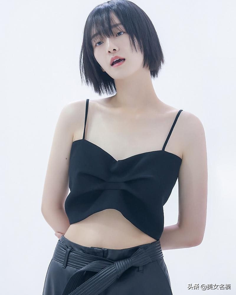 《雖然是精神病但沒關係》小護士樸珪瑛清新外貌宛如初戀女神