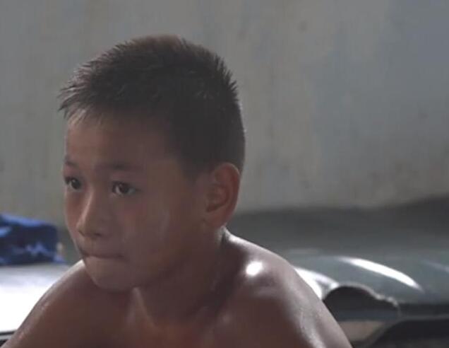 揭秘全红婵5兄妹：10岁五弟也是天才，四妹高她10厘米大哥当厨师