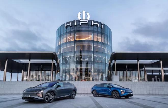 特斯拉CEO马斯克成全球首富；全新AMG C45谍照曝光