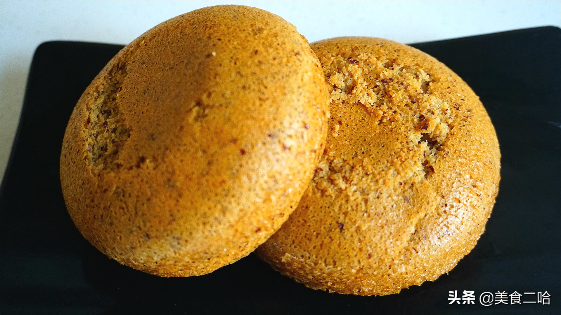 蒸发糕时，记住别用面粉酵母粉，教你快速做法，松软不粘牙