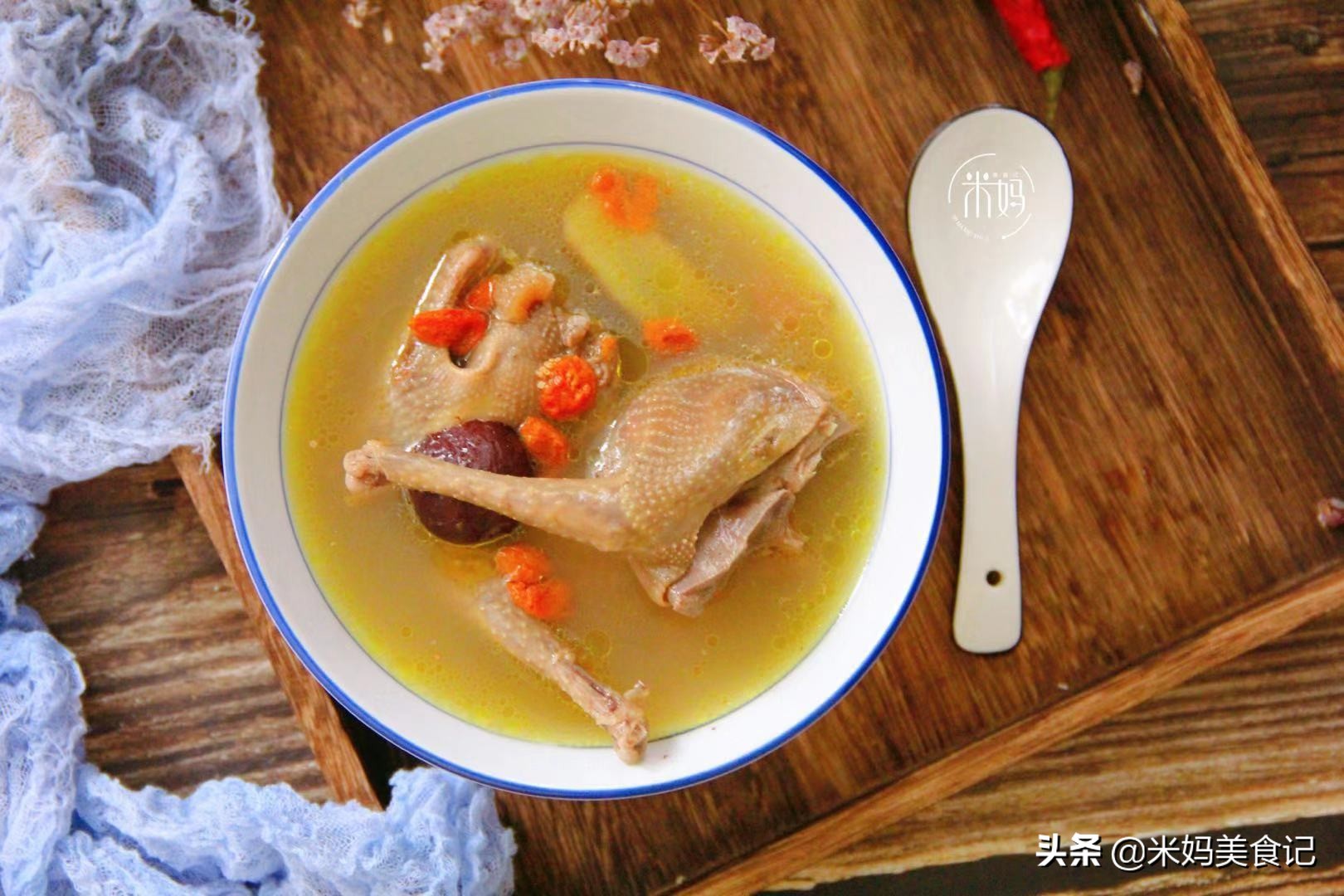 图片[2]-鸽子汤做法步骤图 煲汤喝鲜美滋补又强体质-起舞食谱网