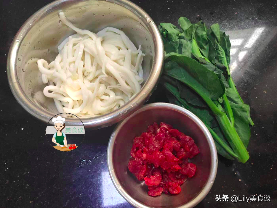 芥藍炒牛肉時，下鍋前多做一步驟，牛肉嫩滑入味，孩子愛吃又營養