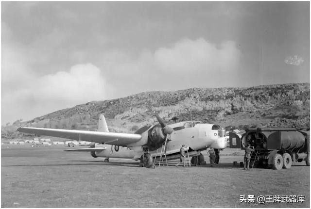 不得意的杰作，二战初期英国的主力轰炸机之一