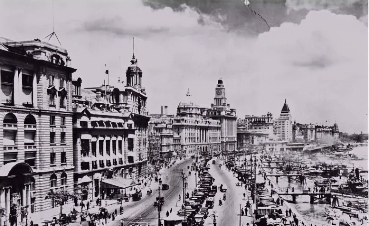 杨庆兰：17岁从战场背回一名重伤员，解放后，开