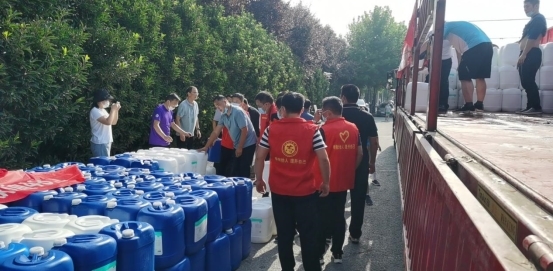 共克时艰显担当，北京雨露在行动