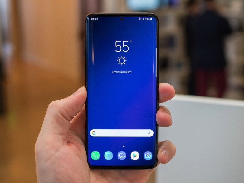 Galaxy S10外观设计巨大变化：0外框显示屏 先发骁龙处理器8150