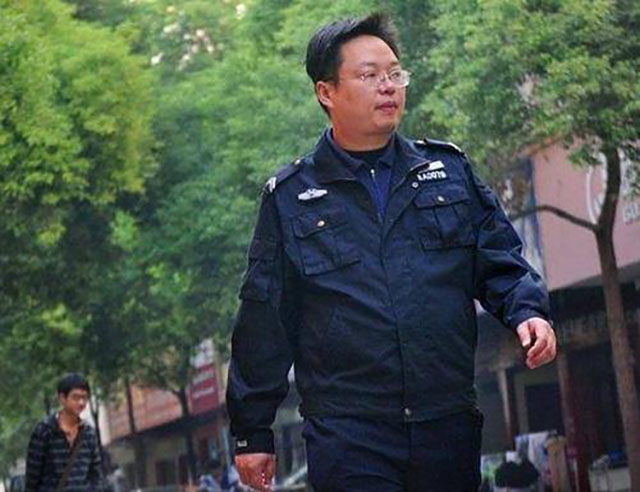 1991年的长沙高考状元郎，清华毕业回家当保安，