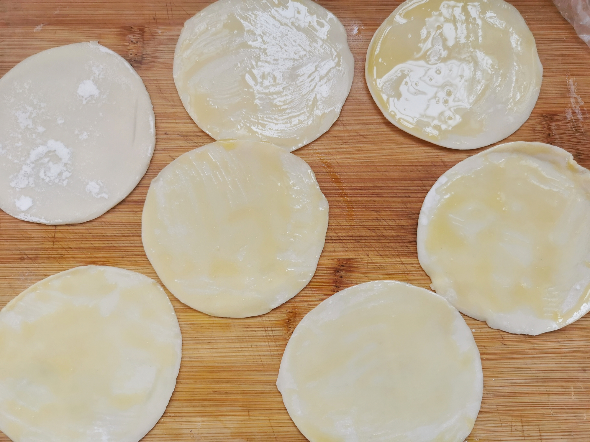 快立春了，教你春捲懶人做法，無需揉麵，我家最愛薺菜豬肉餡兒