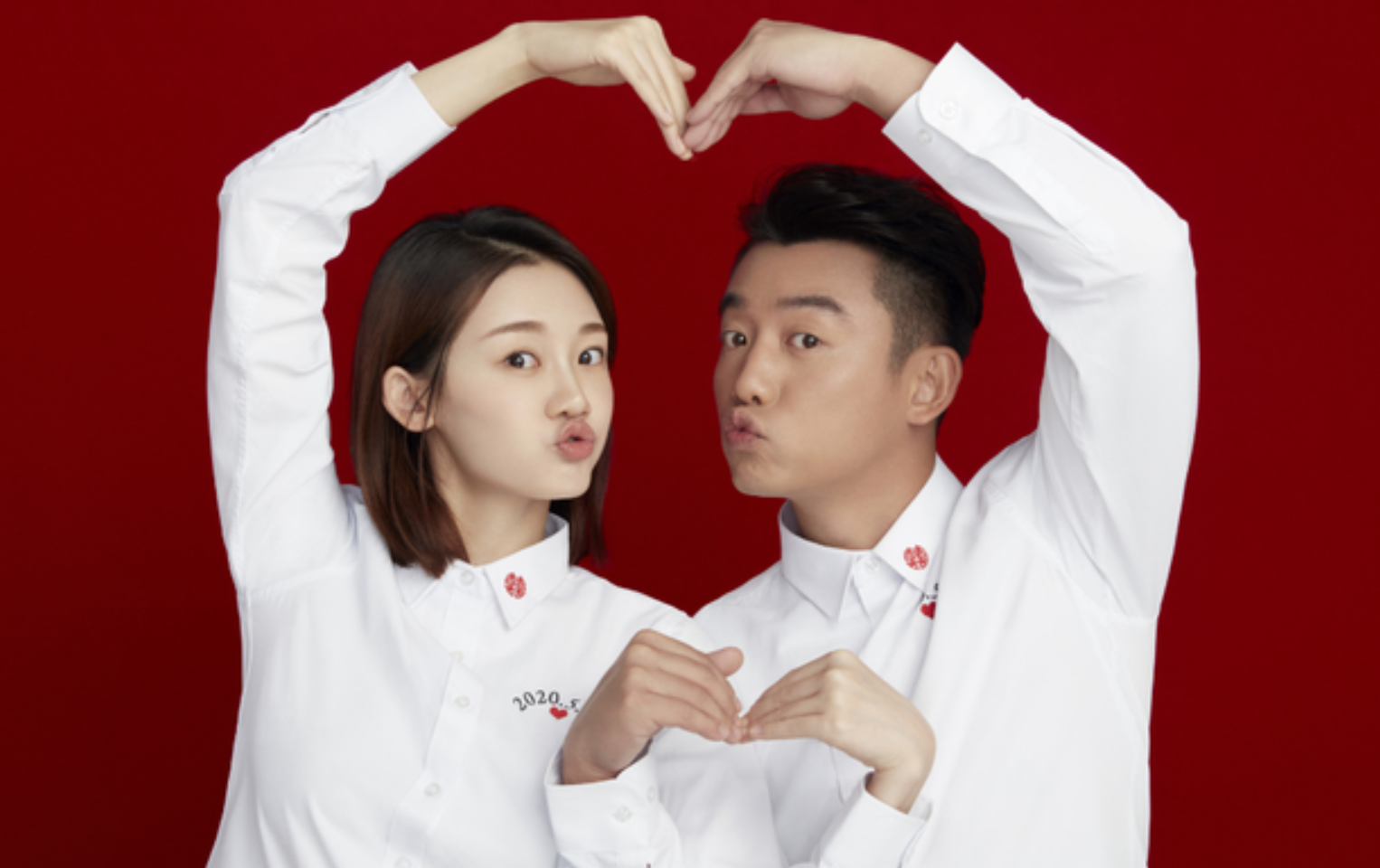 郑恺苗苗庆祝女儿满百天，获"全网"好评