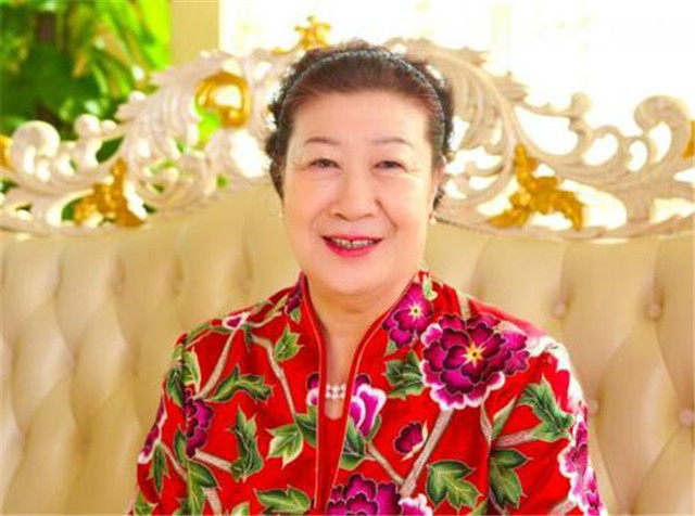 红牛背后的中国大妈：55岁创业造易拉罐，公司如