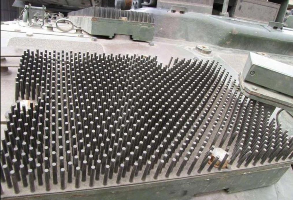 �콵���꣺�й����ģʵ������ĩ������һ����������һ��װ����