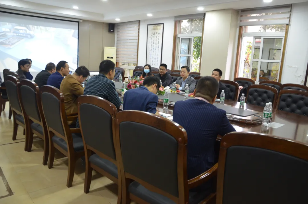 鼎高家居迎多家地产商考察，未来将一如既往地坚持拎包事业的发展