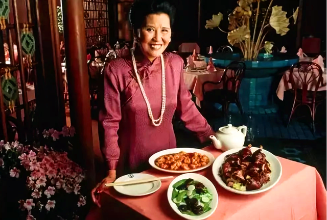 她是中餐女王，曾拒绝蒋纬国的追求，用40年把中国味道带进美国