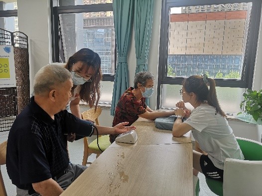 回望党史百年漫漫路，中医药学子引领开启新视角