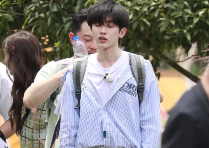 《奔跑吧》上演睡衣秀，蔡徐坤自我保护意识充