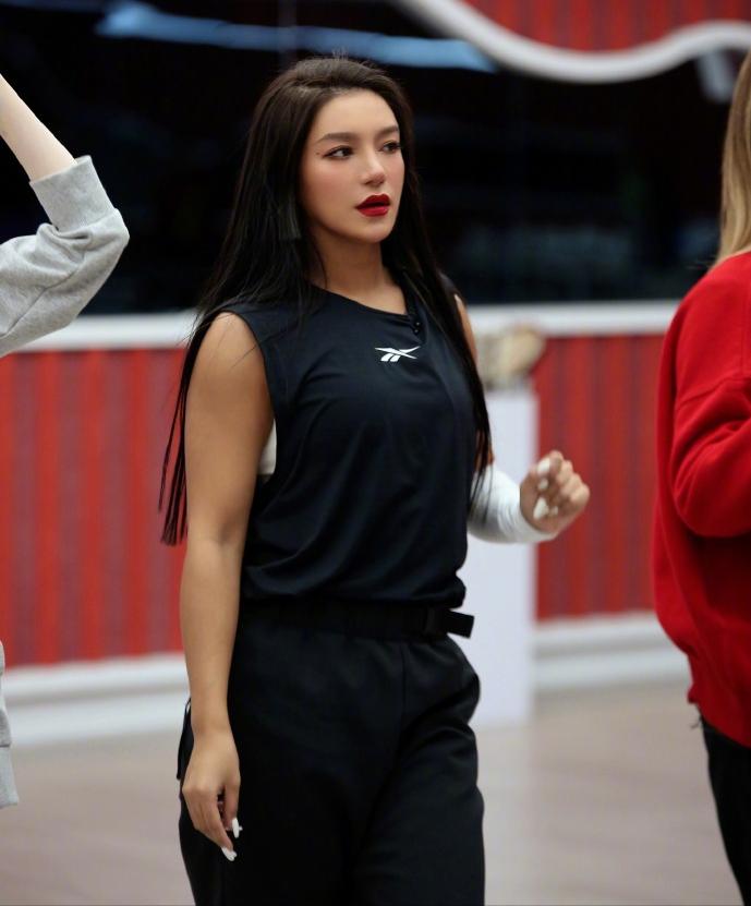 《浪姐2》四公杨钰莹爆冷，袁姗姗张馨予淘汰有