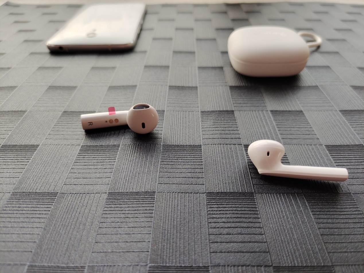 我的首款无线充电蓝牙耳机——omthing小方盒上手体验