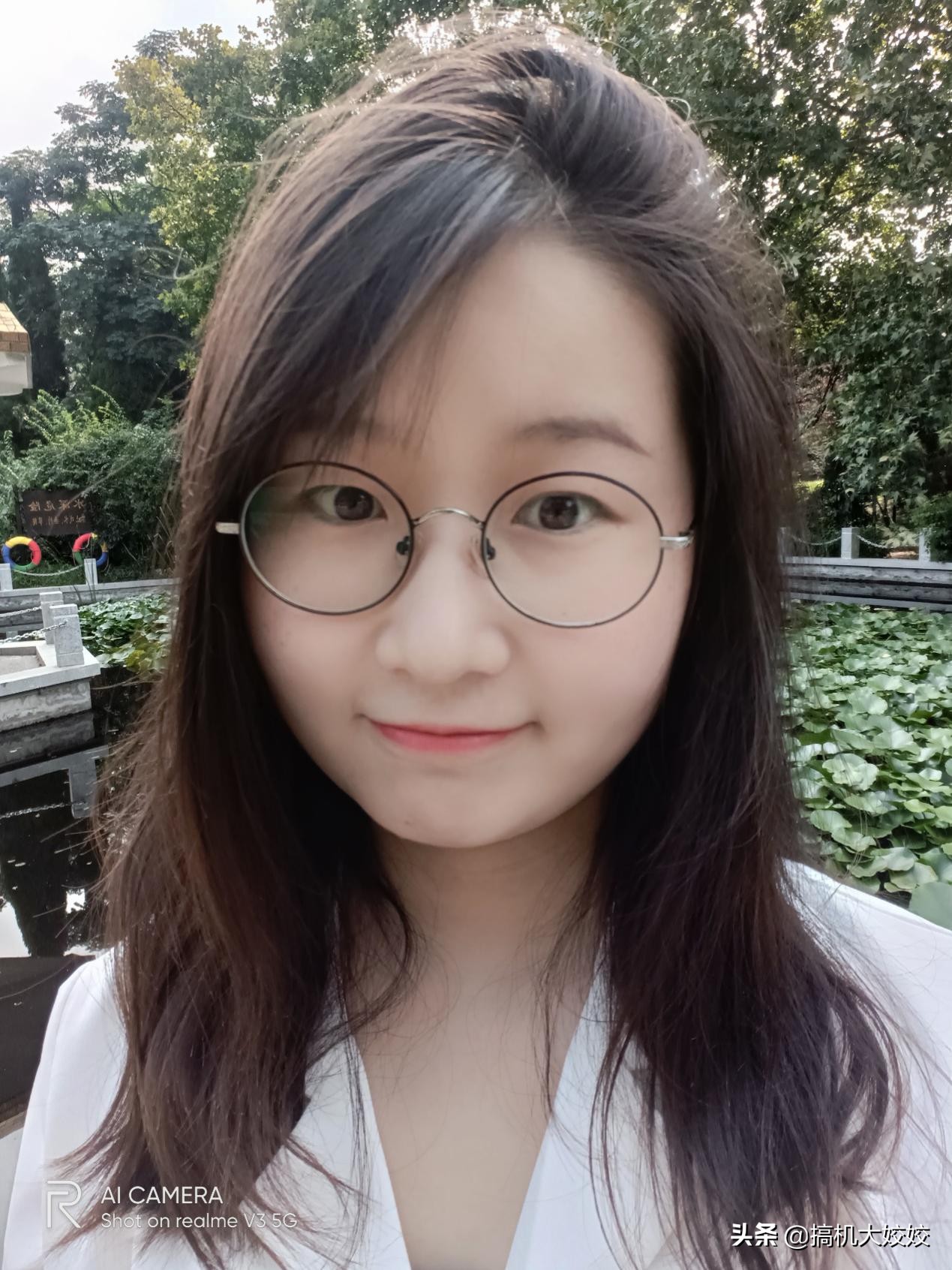 Realme V3，一款不上1000元敢跨級(jí)的100元5G手機(jī)上