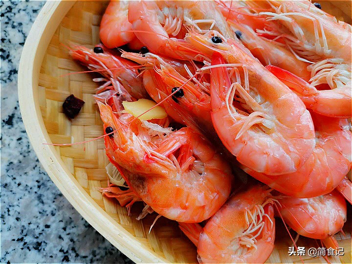 为什么广东人做白灼虾，又鲜又嫩没腥味，原来答案在这里，涨知识
