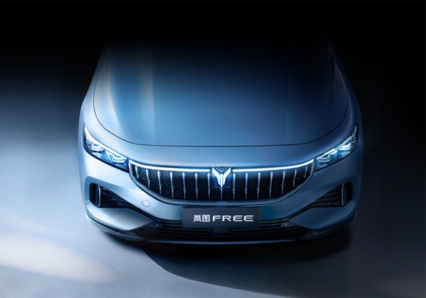 性能级智能电动SUV岚图FREE，能在中大型高端SUV市场分一席之地吗