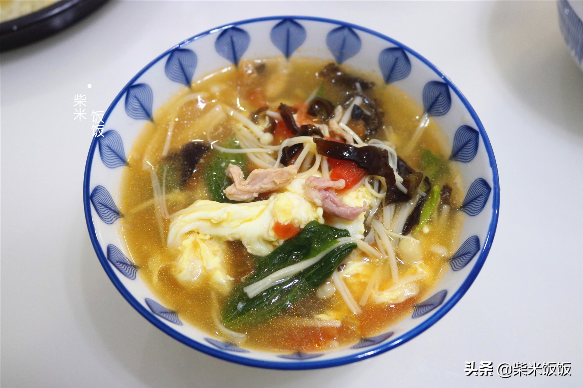 三伏天，用这些食材来煮汤，营养丰富不油腻，晚餐吃最合适