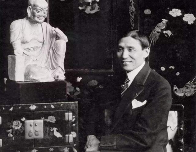 他靠倒卖文物发财，娶15岁妻子，只为与岳母偷情