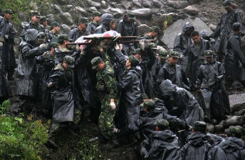 为何如今没人敢惹中国？只因12年前的一次意外，展示中国真正实力