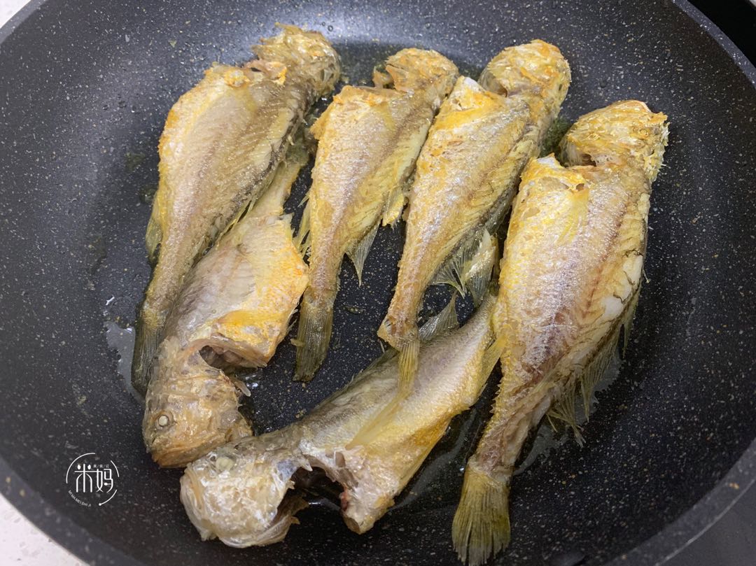 圖片[5]-豆豉炒小黃魚做法步驟圖 肉質鮮嫩營養高開胃又下飯-起舞食譜網