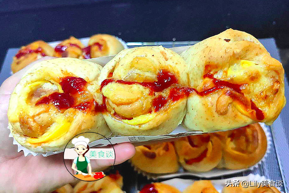 No matter how hot, my son will love this bite for breakfast, and he will be full after eating 2 of them. He is full of energy all morning.