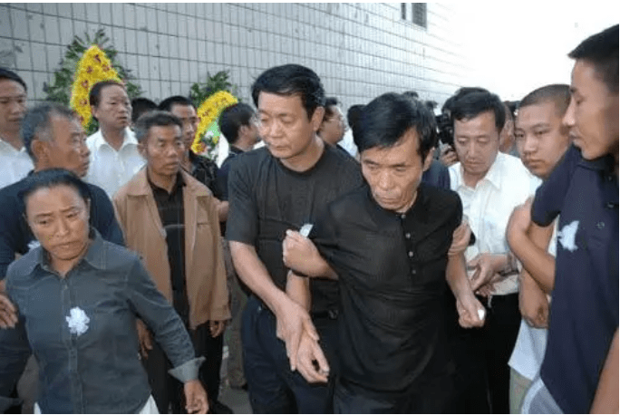 从“菜市场卖鱼”到“鬼才编剧”，何庆魁经历了什么？