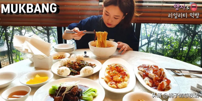 活该！这个靠营销“我爱中国”年入百万的外国网红，终于翻车了