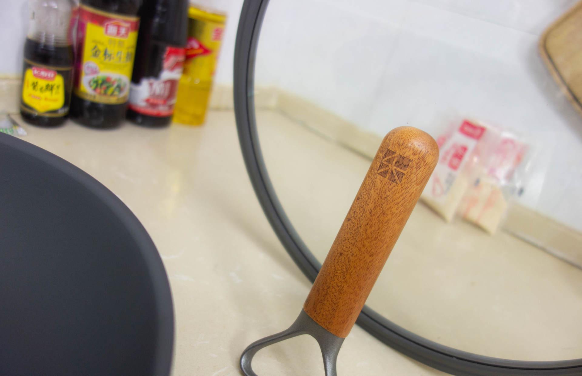 想要炒出“锅气”，你可能需要一口三禾窒氮轻铁锅
