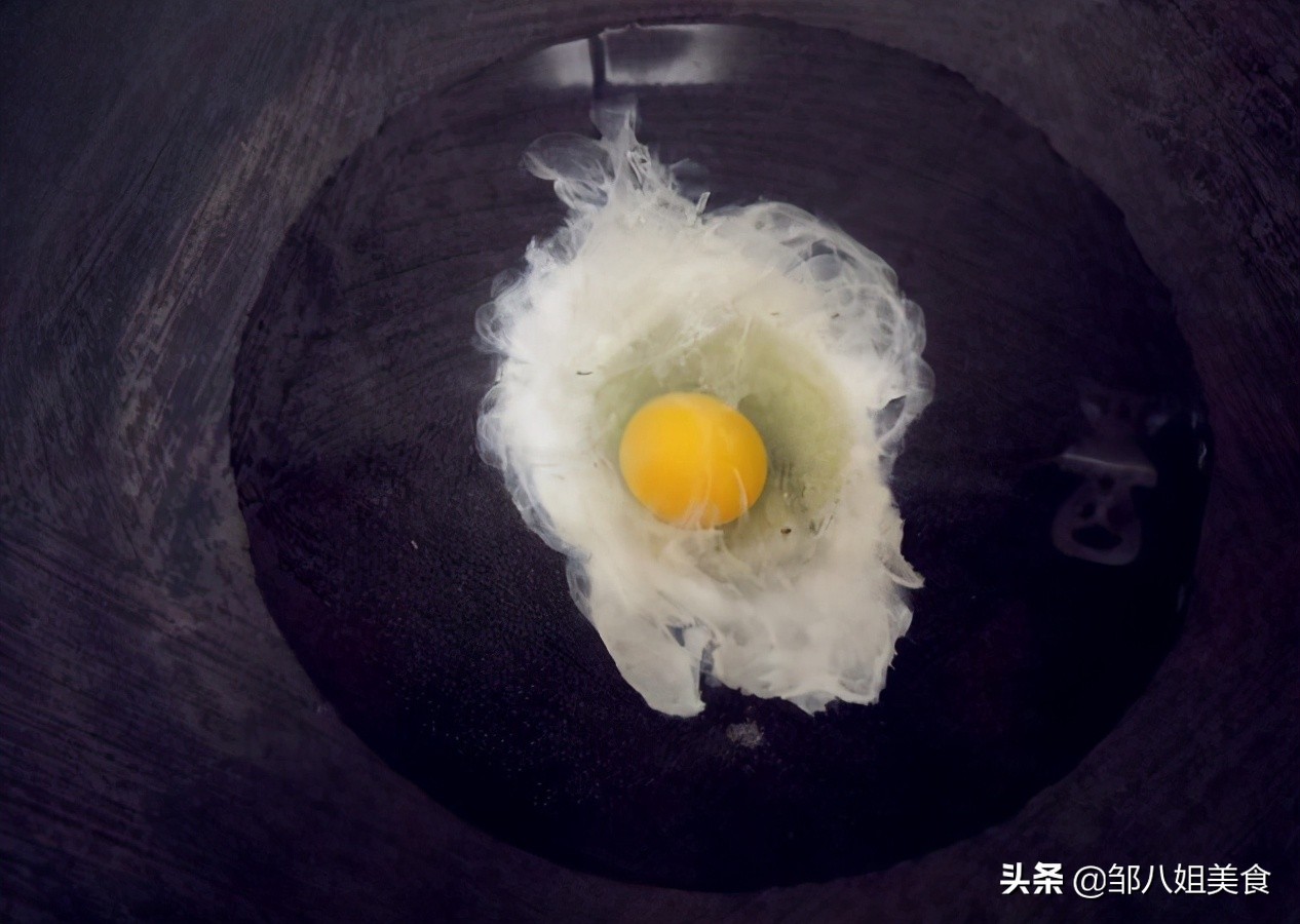 煮荷包蛋​，不要水開馬上下鍋！ 教您正確做法，完整不散，鮮嫩好吃