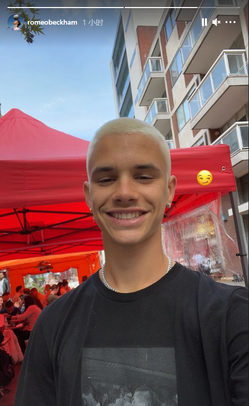 貝克漢姆曬愛妻與孩子們合影送祝福，小七奶萌笑容超可愛