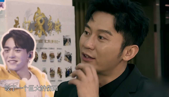 在《奔跑吧》中李晨提到自己的口疮，注意到沙