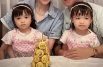 熊黛林全家福罕曝光，40岁素颜嫩成少女，双胞胎女儿容貌却差距大