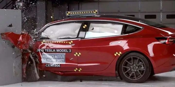 国产特斯拉Model 3完成中保研碰撞测试，预计本月