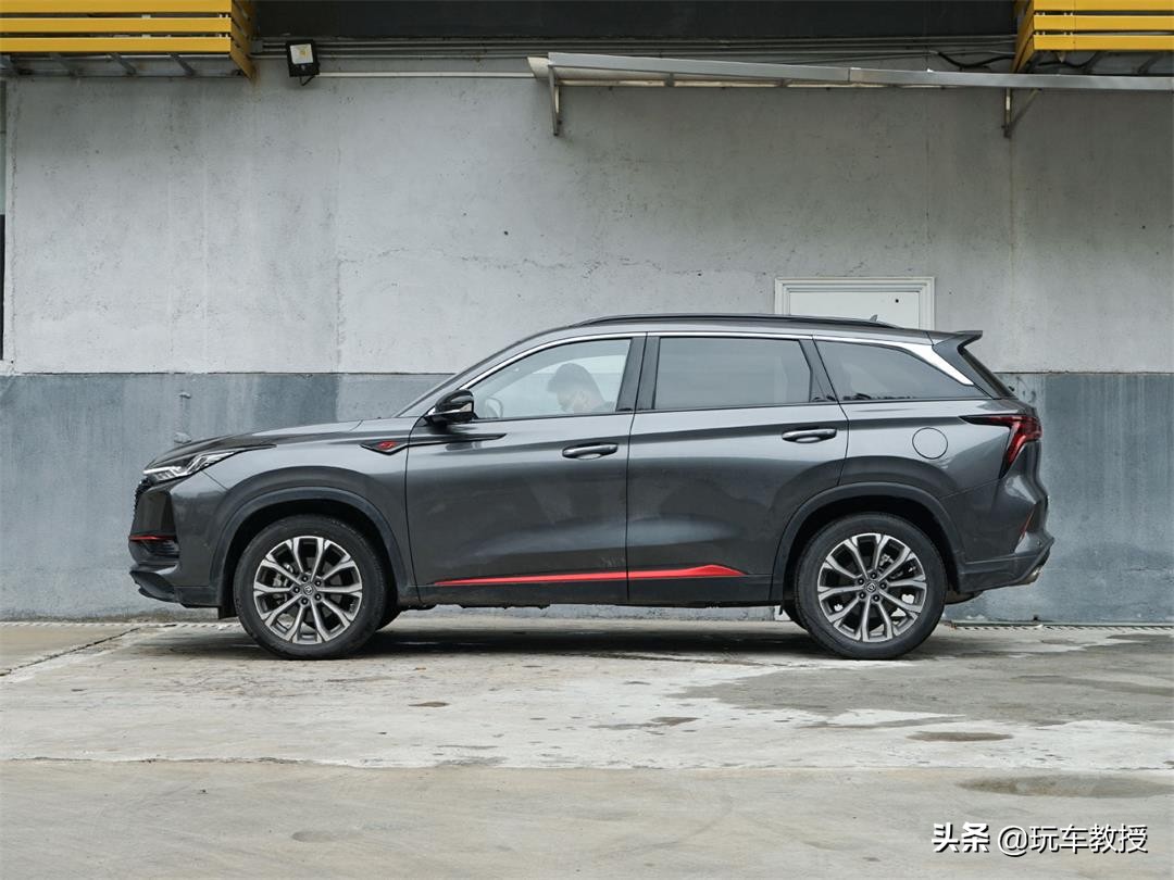 为什么国产汽车品牌比起轿车更喜欢造SUV？